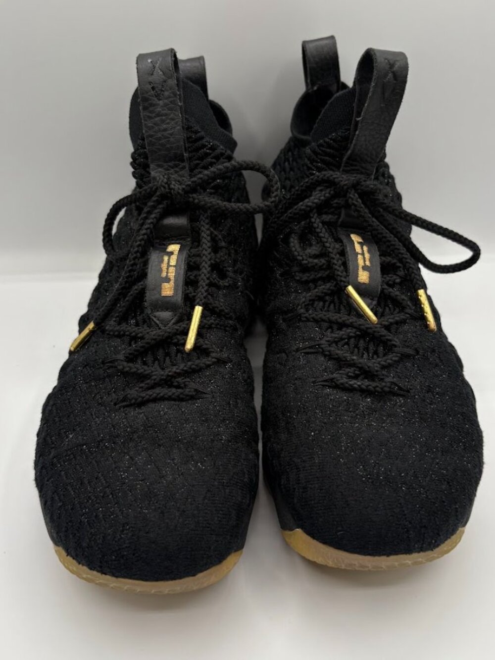 Nike LeBron Size 7Y 15 XV GS Black Metallic Gold SNEAKERS